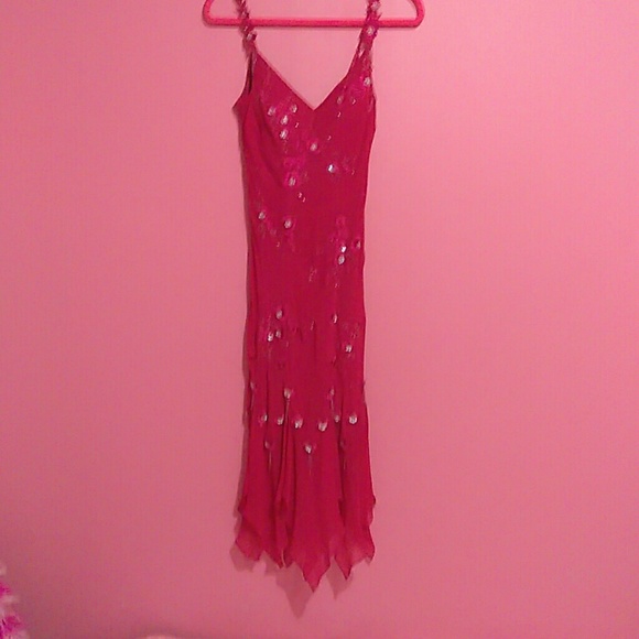 This dress is perfect for any dressy occasion - Picture 1 of 6